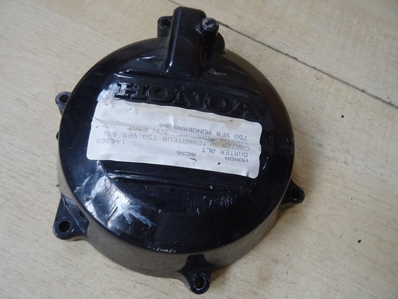 Carter d'alternateur Honda 
750 VFR type RC36 1990/1993