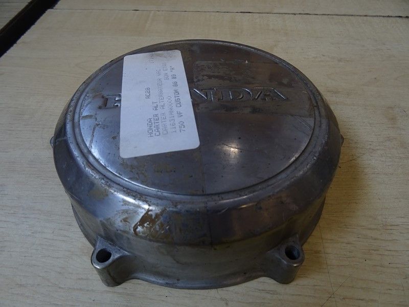 Carter d'alternateur Honda 750 VFC type RC28 1988/1989