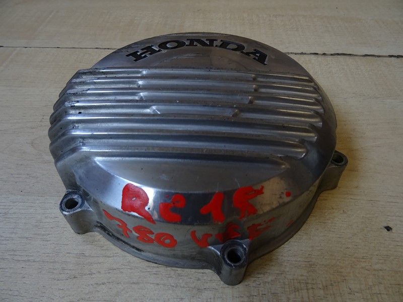 Carter d'alternateur  Honda 
750 VFF type RC15 1983/1985