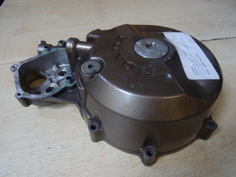 Carter d'alternateur Honda NX 650 type RD02 1988/1994