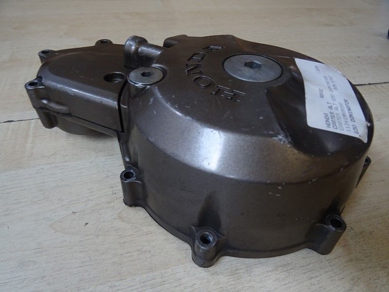 Carter d'alternateur Honda NX 650 type RD02 1988/1994