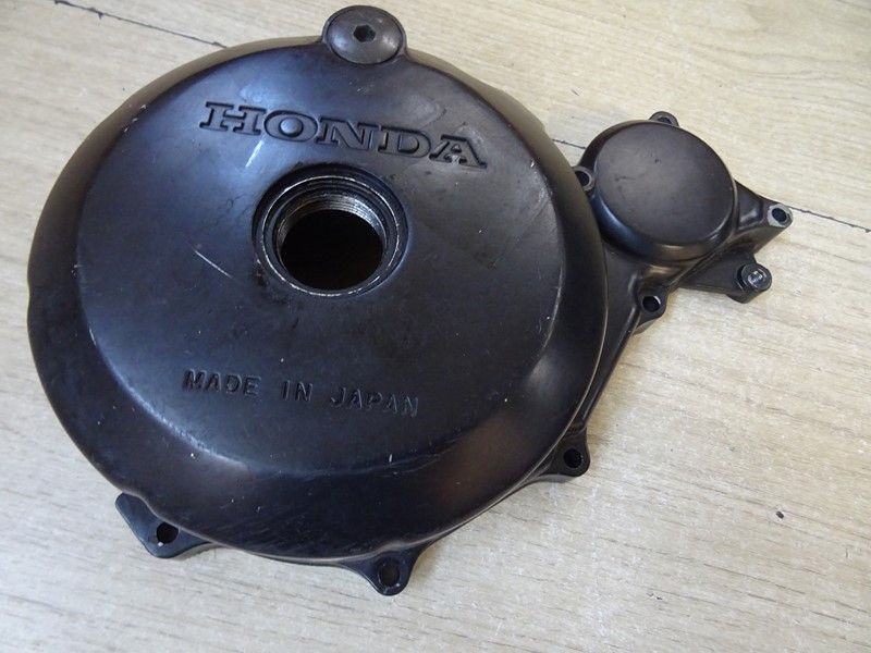 Carter d'alternateur Honda 
XLV 600 Transalp type PD06 1987/1996