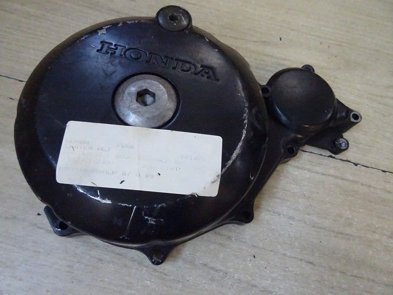 Carter d'alternateur Honda 
XLV 600 Transalp type PD06 1987/1996