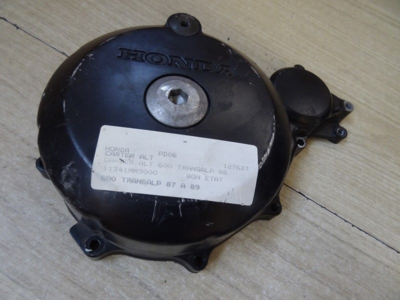 Carter d'alternateur Honda 
XLV 600 Transalp type PD06 1987/1996