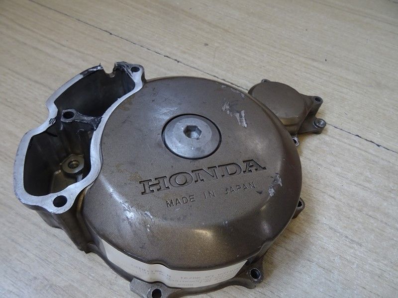 Carter d'alternateur Honda 
750 XRV Africa Twin type RD04 1990-1992
