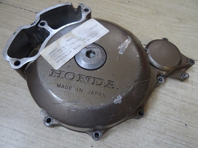 Carter d'alternateur Honda 
750 XRV Africa Twin type RD04 1990-1992