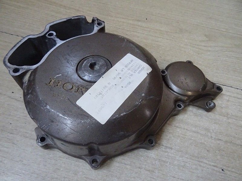 Carter d'alternateur Honda 
750 XRV Africa Twin type RD04 1990-1992