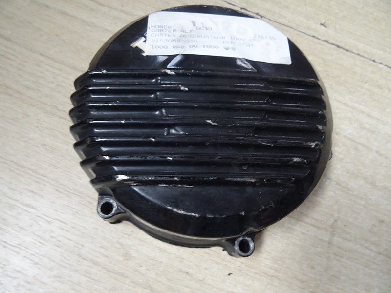 Carter d'alternateur Honda VF 1000 F type SC15 1984/1985 // 
VF 1000 F2 type SC19 1985/1988