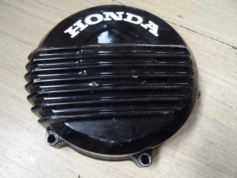 Carter d'alternateur Honda VF 1000 F type SC15 1984/1985 // 
VF 1000 F2 type SC19 1985/1988