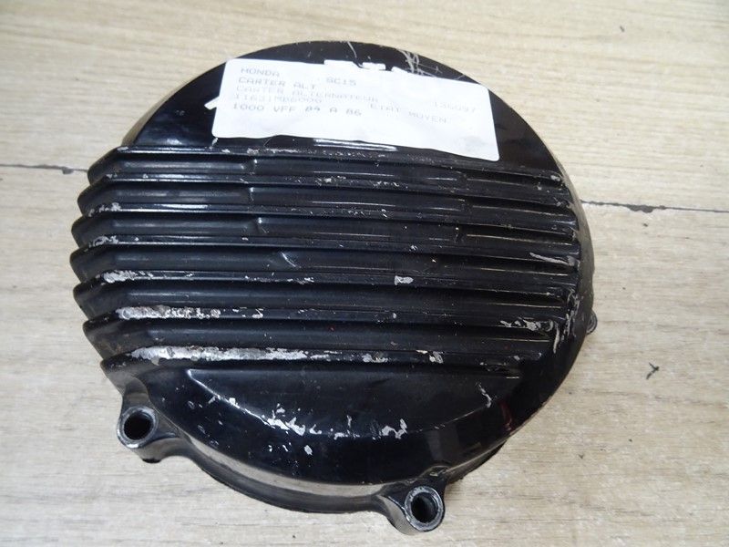 Carter d'alternateur Honda VF 1000 F type SC15 1984/1985 // 
VF 1000 F2 type SC19 1985/1988