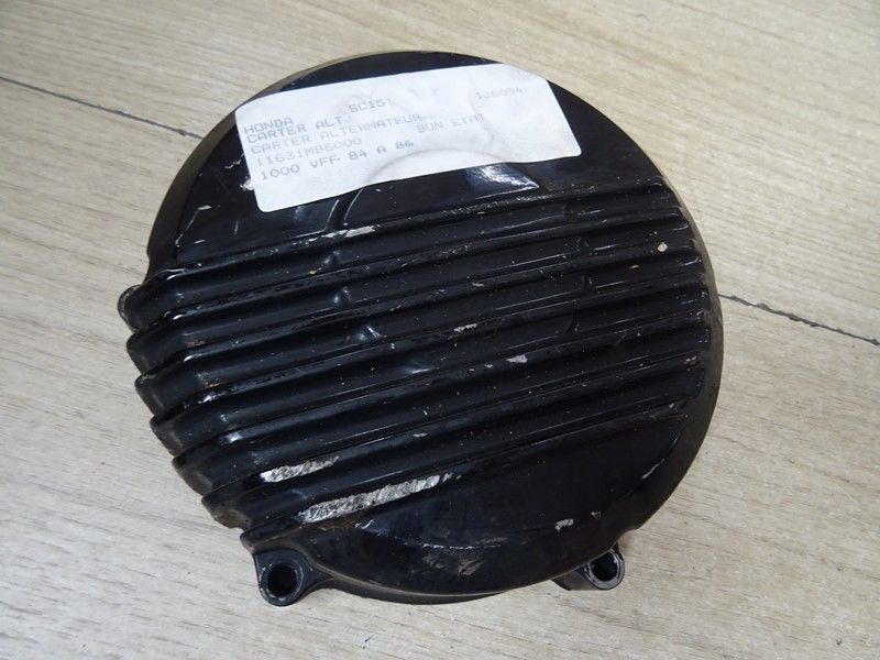 Carter d'alternateur Honda VF 1000 F type SC15 1984/1985 // 
VF 1000 F2 type SC19 1985/1988