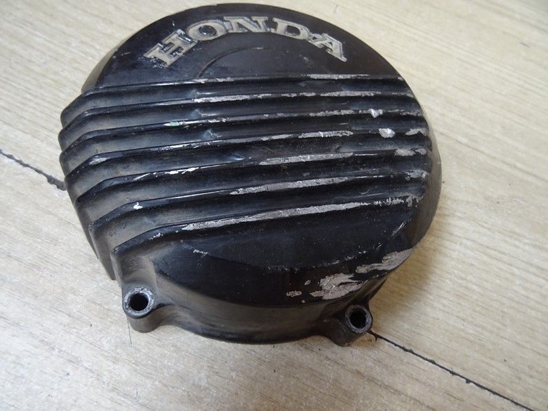 Carter d'alternateur Honda VF 1000 F type SC15 1984/1985 // 
VF 1000 F2 type SC19 1985/1988