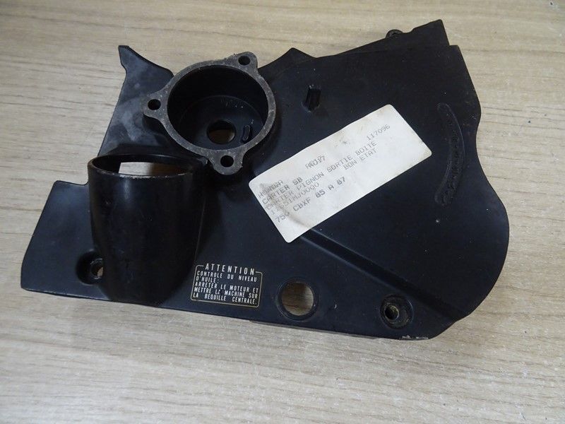 Carter extérieur de sortie de boite Honda 750 CBX F type RC17 1985/1987