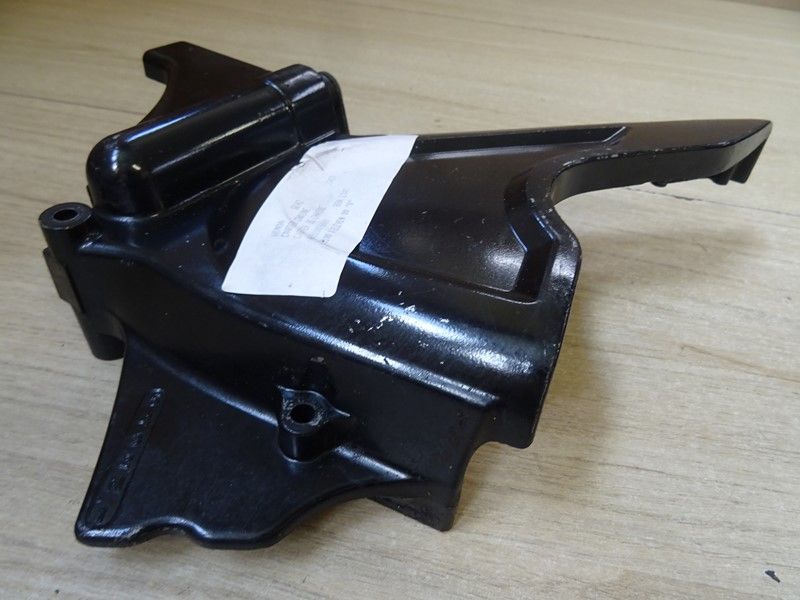 Carter de sortie de boite Honda CB 1100 SF X11 type SC42 1999/2003