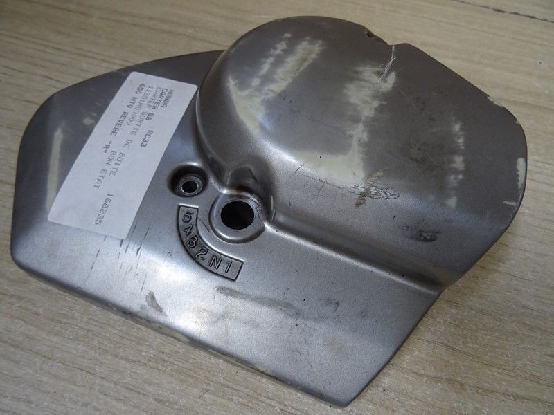 Carter de sortie de boite Honda NTV 650 type RC33 1988/1997
