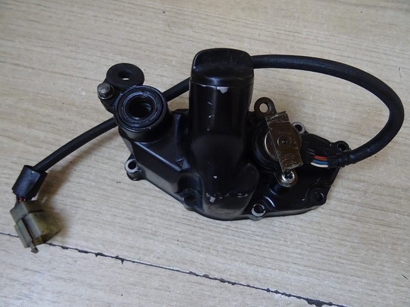 Carter de remplissage Honda 650 CBXE type RC13 1983/1985