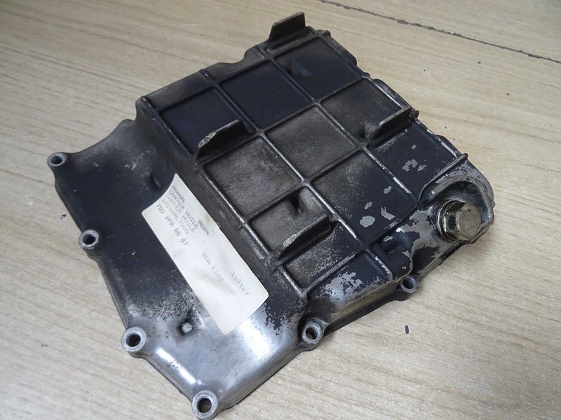 Carter d'huile Honda 
750 VFR type RC24 1986
