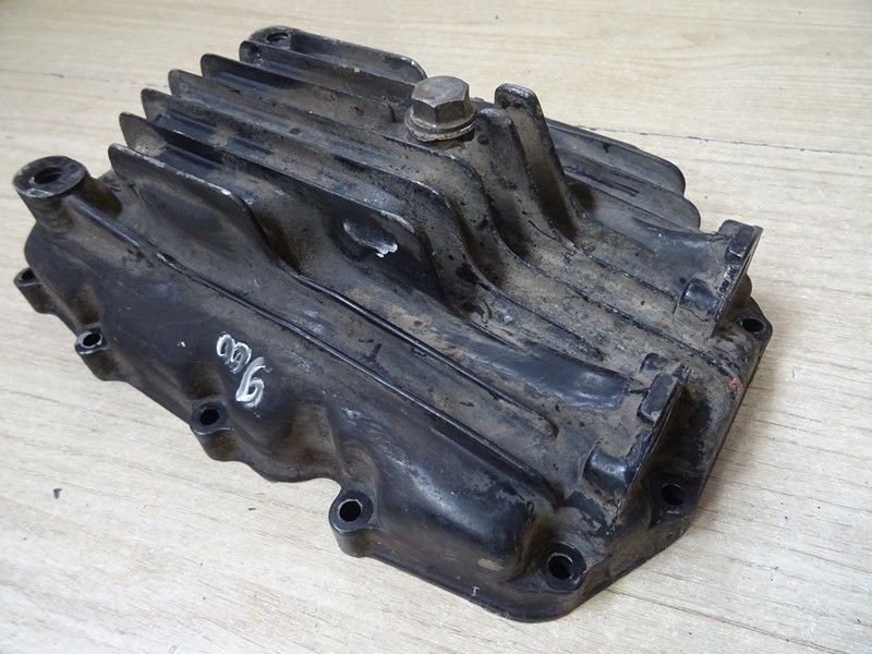 Carter d'huile Honda 
CB 900 F Bol d'Or type SC01 1979/1983