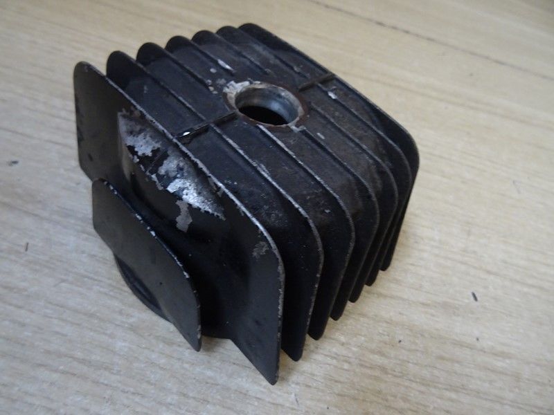 Carter de filtre à huile Honda 
650 CBXE type RC13 1983/1985