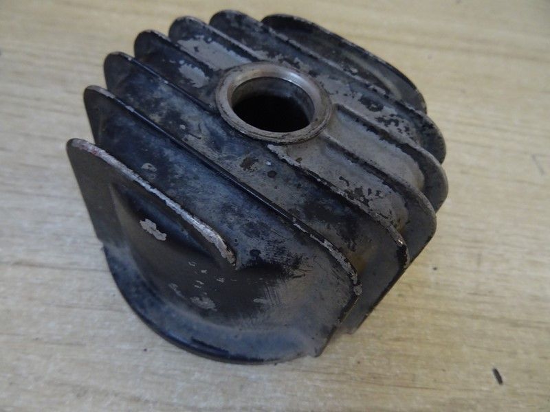 Carter de filtre à huile Honda 400 CBX type NC07 1982/1983 // 
550 CBX F type PC04 1982/1985
