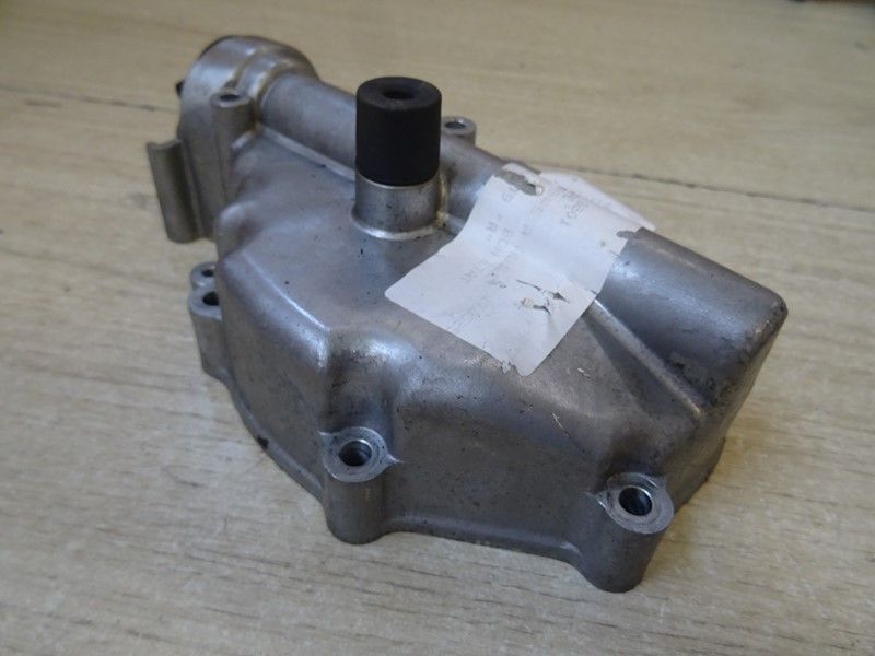 Carter de remplissage d'huile Honda CB 750 K type RC01 1979/1982 // 
CB 900 F type SC01 1979/1983