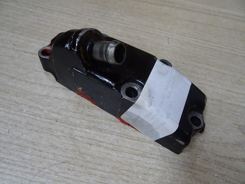 Cache chaine paliers Honda 
XLV 750 R type RD01 1984/1986