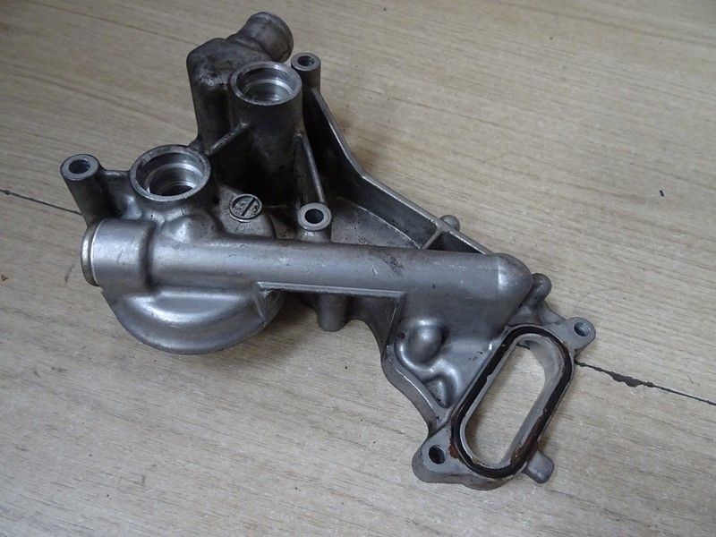 Carter inférieur de refroidisseur d'huile Honda 600 CBF Hornet type PC34 1998/2002