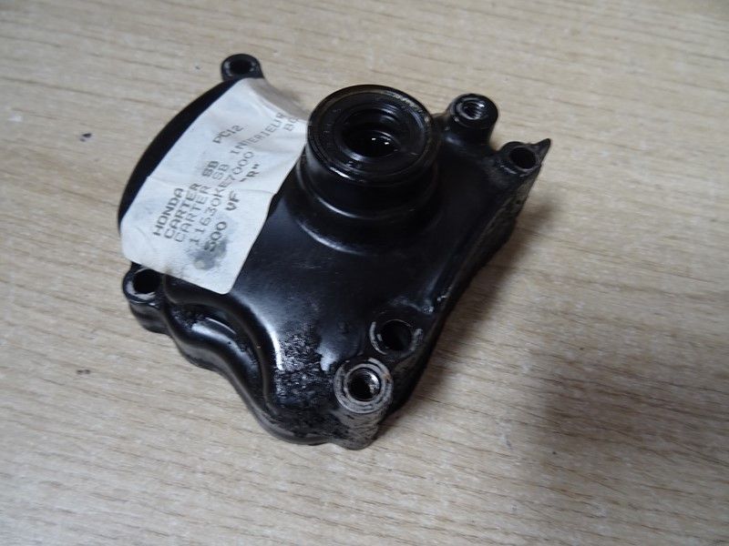 Carter intérieur de sortie de boite Honda VF 500 F2 type PC12 1984/1987