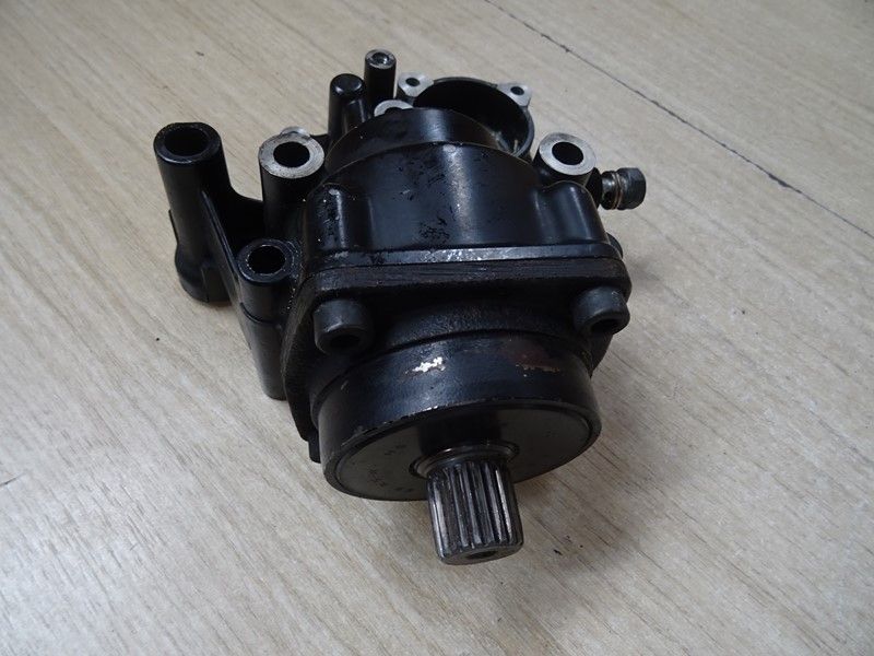 Carter de sortie de boite Honda 750 VFS type RC07 1982/1985