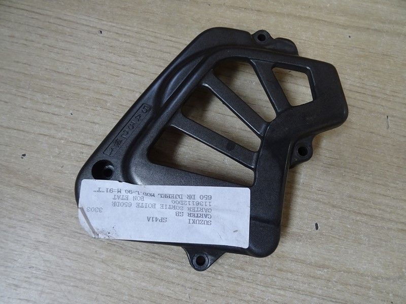 Carter de sortie de boite Suzuki 
650 DR type SP41A 1990/1991