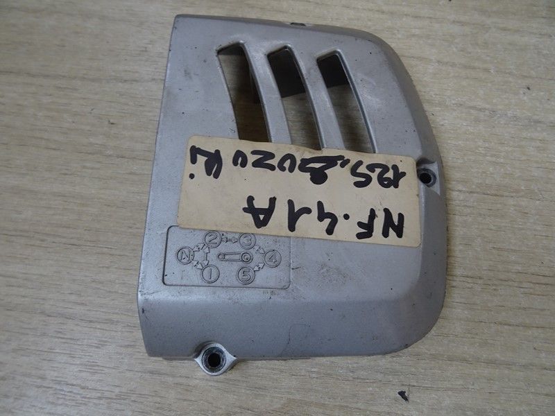 Carter de sortie de boite Suzuki GN 125 type NF41A 1982/2002
