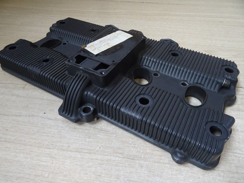 Cache culbuteurs Suzuki 750 GSXR type GR77B 1988/1989