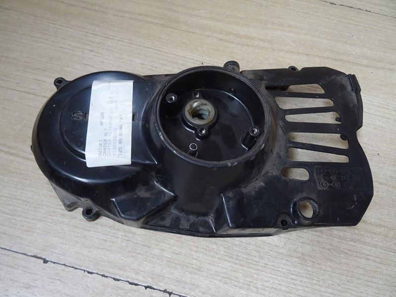 Carter d'alternateur Suzuki 125 RG type NF12B 1985/1988