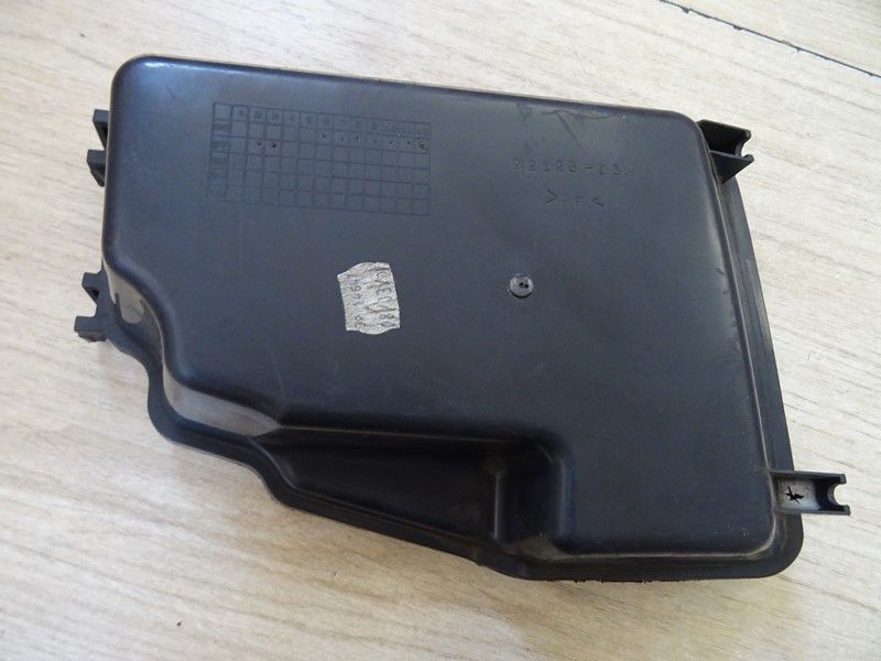 Carter intérieur de tablier Suzuki UH 125 Burgman 2007/2013 (92123-03H)
