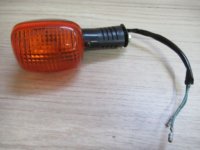 Clignotant avant droit Honda VTR 1000 1997-2000
