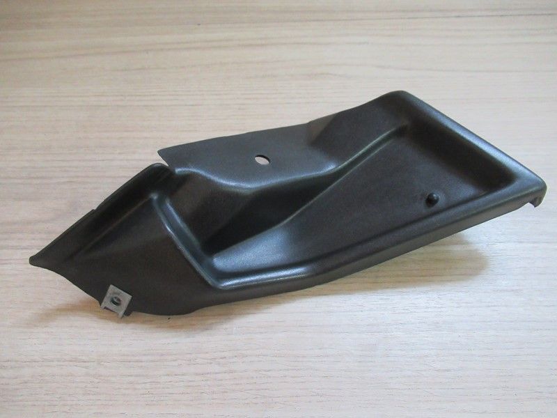 Cache tête de fourche droit Aprilia ETV 1000 Caponord 2001-2003
