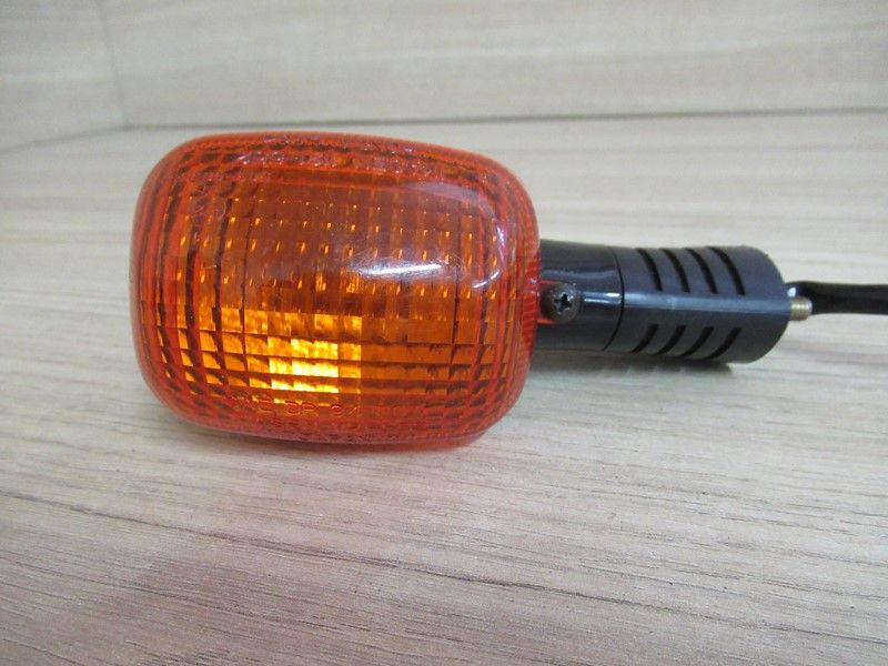 Clignotant avant droit Honda VTR 1000 1997-2000