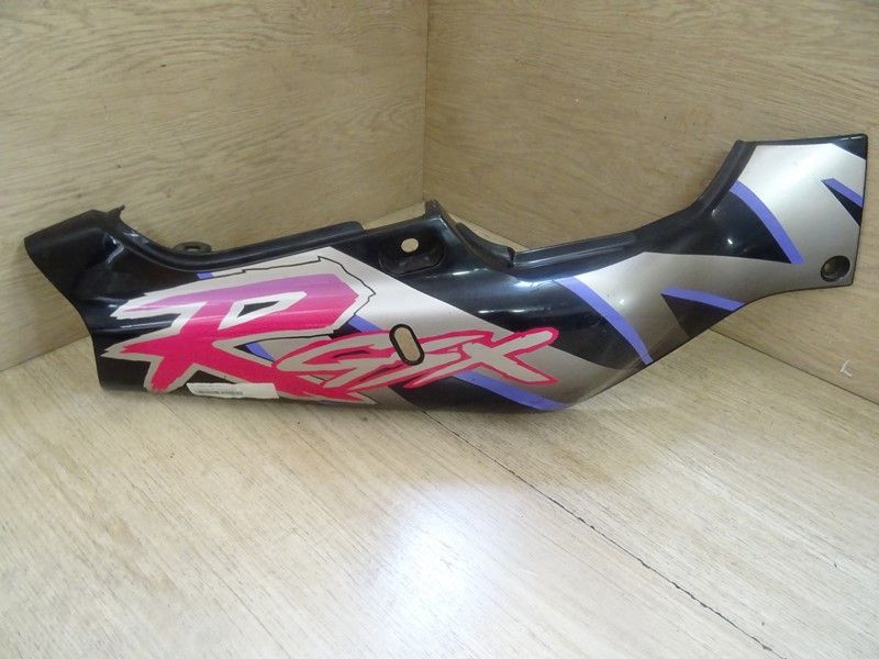 Coque arrière droite Suzuki 750 GSXR type GR7BD 1992/1995 (47111-17E)