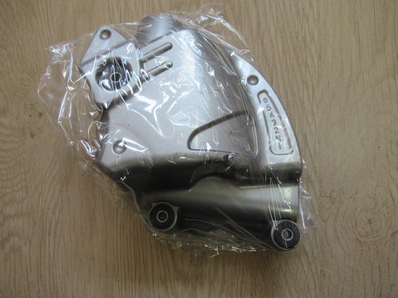 Carter de sortie de boite Suzuki SFV 650 Gladius