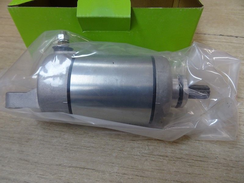Démarreur neuf  Triumph 675 street de 2007 à 2014