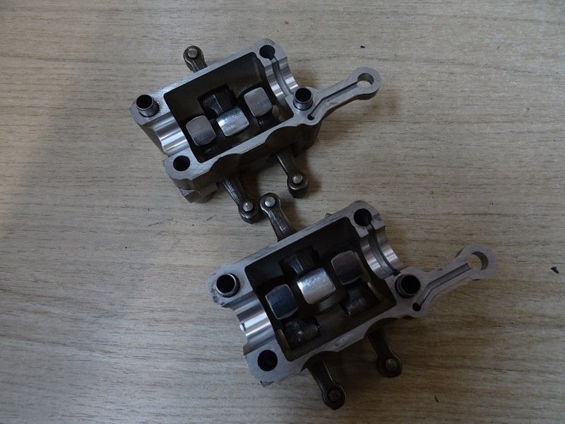 Jeu de basculeurs Honda 650 Deauville RC47 1998/2001