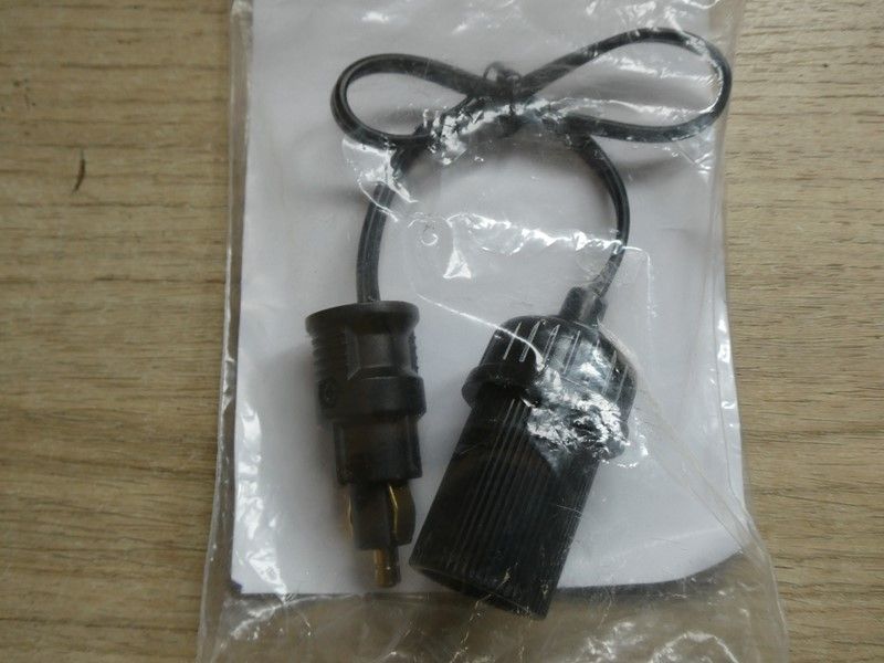Adaptateur prise allume cigare 