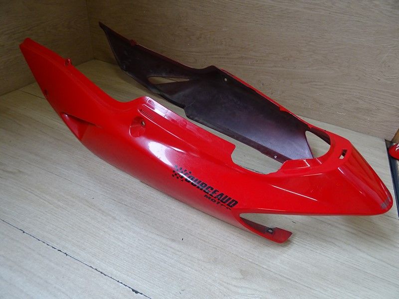 Coque arrière Honda 
800 VFR FI type RC46A 1998/2001