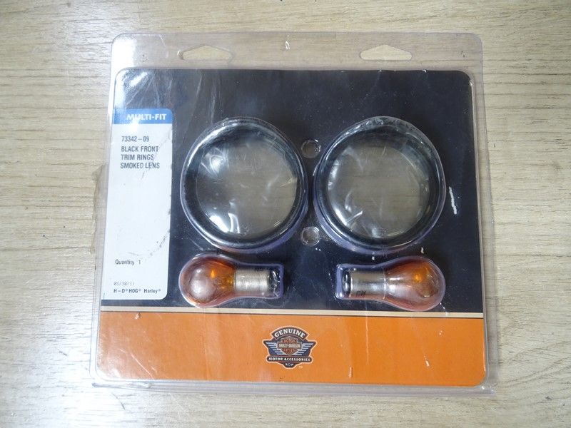 Kit clignotant avant Harley-Davidson XL883N-XL1200N/NS/X/XS dès 2008 / XL1200C 2011-2013 / XL1200CX 2016+ / FL Softail dès 2008