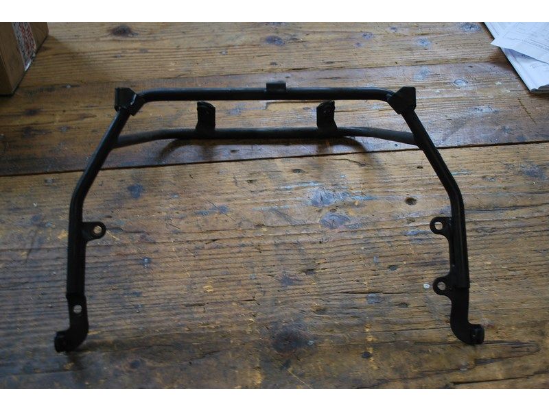 Support de radiateur d'huile Triumph 1200 Trophy 1996-02