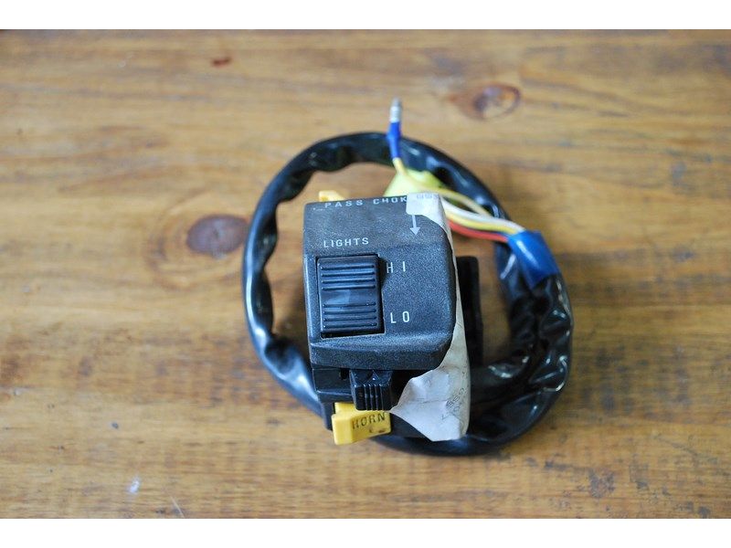 Comodo gauche Suzuki 500 GSE 1989-1996 (GM51A)