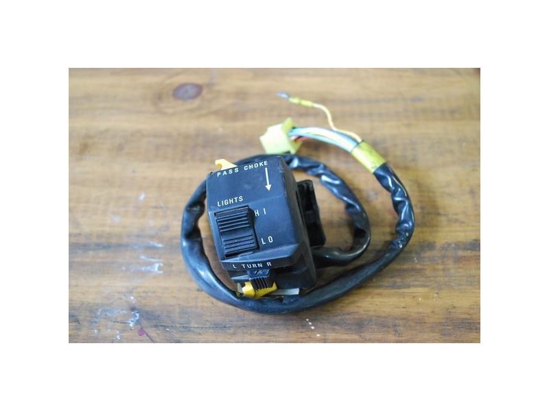 Comodo gauche Suzuki 500 GSE 1989-1996 (GM51A)