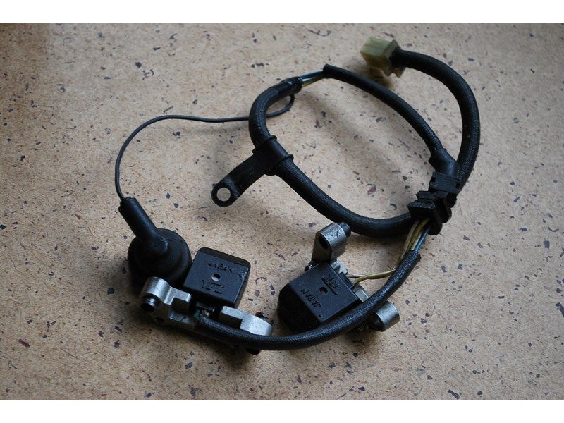 Capteurs d'allumage Honda VF 1000 F et F2 (SC15 et SC19) 1984-88 (30300-MB0-174)