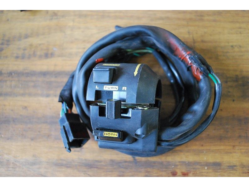 Commodo gauche Honda VF 1000 F2 1985-1988 (SC19)