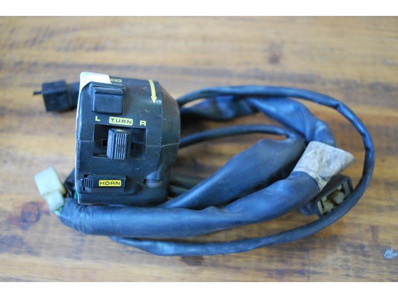 Commodo gauche Honda VF 1000 F2 1985-1988 (SC19)